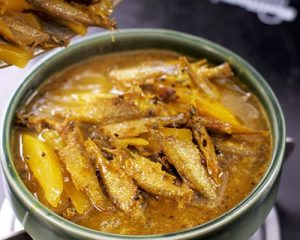 মৌরলার টক sour curry with mourala fish