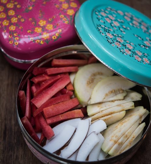 cut fruits lunch box