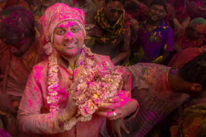 photos of Holi in Vrindavan