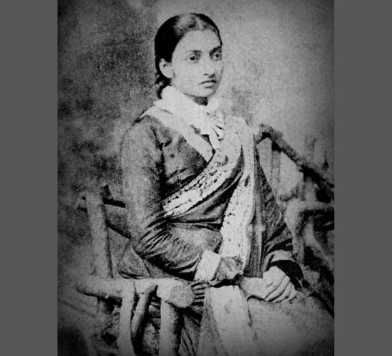 Jnanadanandini Devi fashion icon