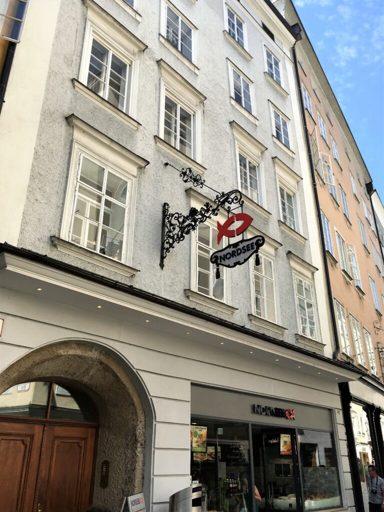 Mozart's House, Getreidegasse