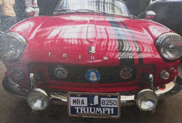 book review of Bengali book on vintage cars