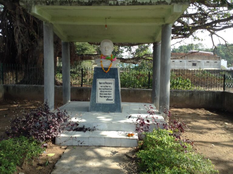 bust of Ishwarchandra Vidyasagar