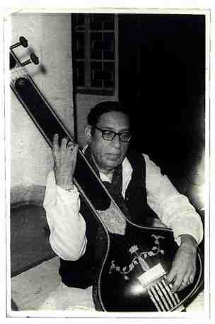 Ustad_Amir_Khan