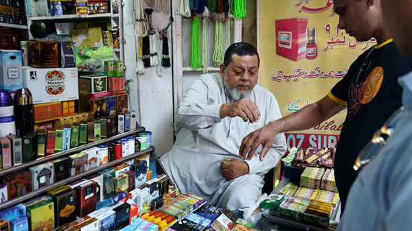 Market near Nakhoda Masjid
