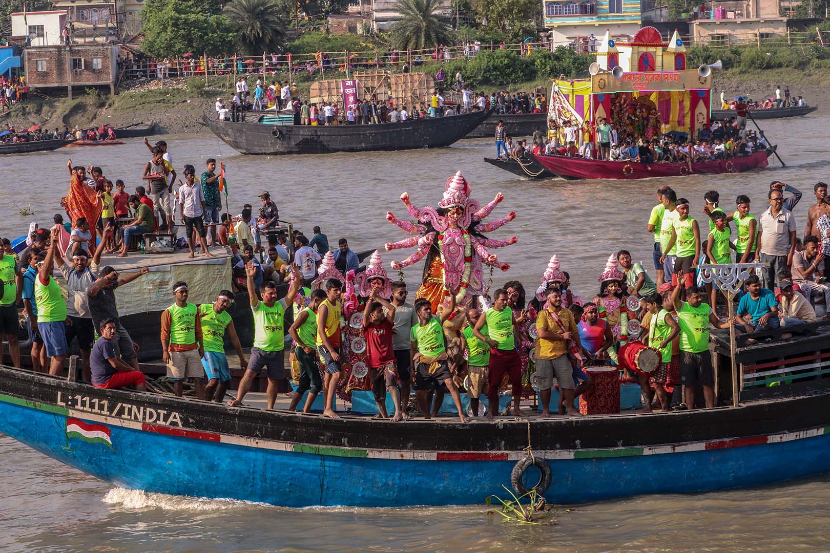 Durga idol immersion in Ichhamati river_Subhadeep Ghosh 5