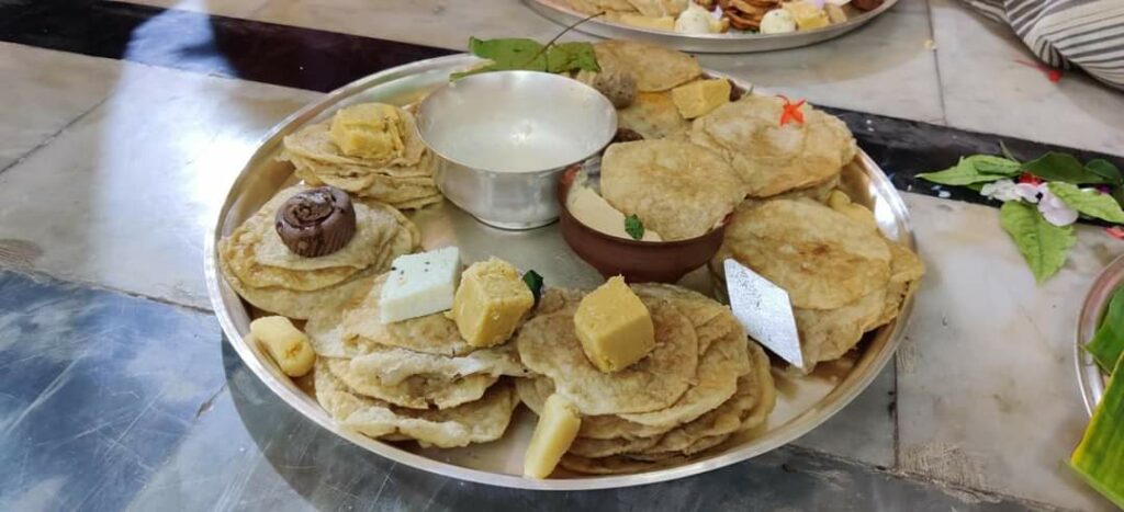 Food article on Durga puja bhog (2)