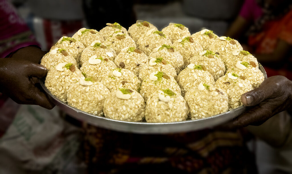 12 Jaynagarer Moa Photo Story