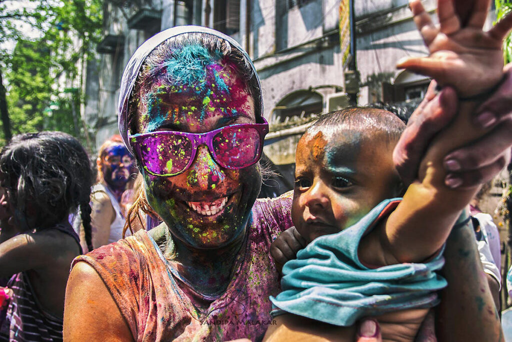 03 Holi celebration in Kolkata