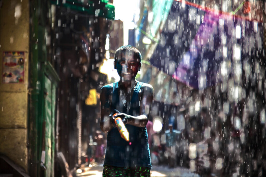 07 Holi celebration in Kolkata