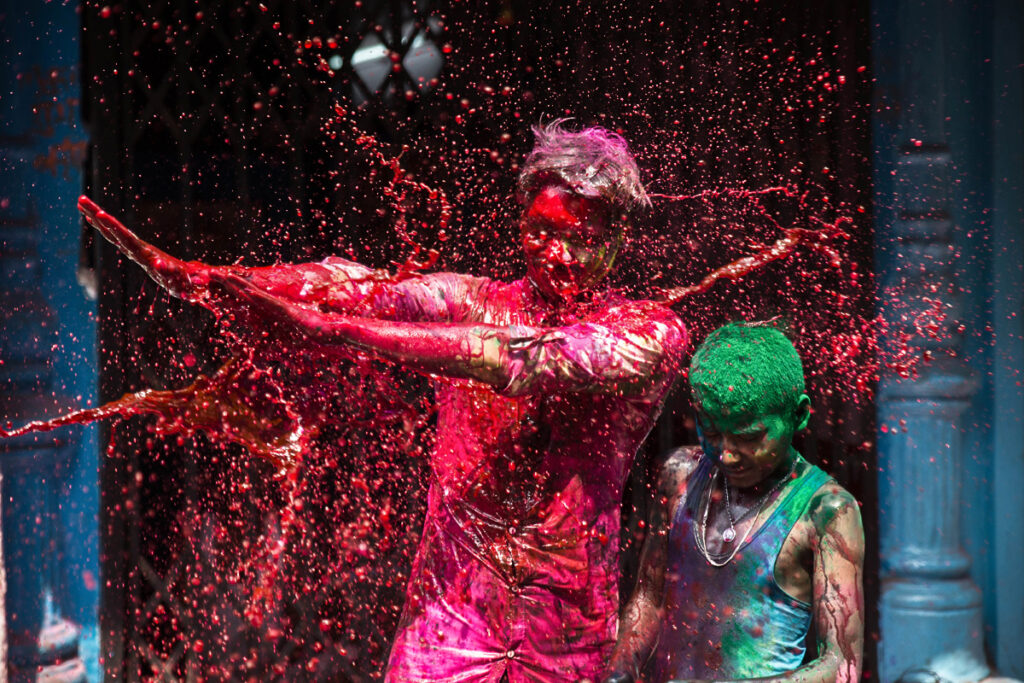 08 Holi celebration in Kolkata