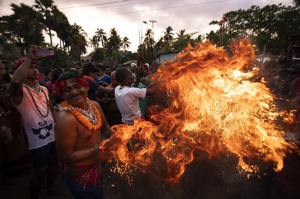 Charak Puja Photo Story (5)